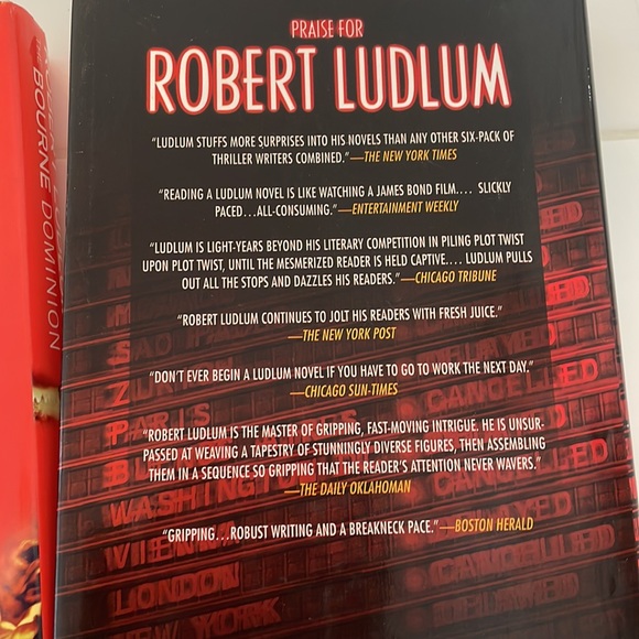 Hardcover lot Robert Ludlum’s books. Excellent condition. - Picture 10 of 11
